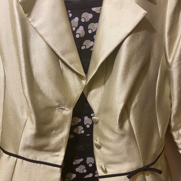 Kay Unger Multi Layer 2 piece Skirt Suit Size 10 - Picture 10 of 10